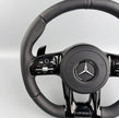 Mercedes AMG Performance Lenkrad – perforiertes Leder & Klavierlackoptik