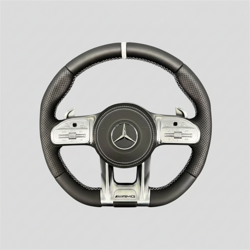 Mercedes AMG Lenkrad perforiertes Leder – weiße Ziernähte Airbag